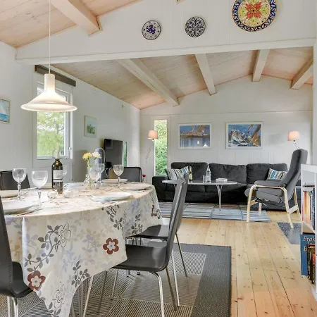 Сasa de vacaciones Jenny - 140m From The Sea In Funen By Interhome Martofte